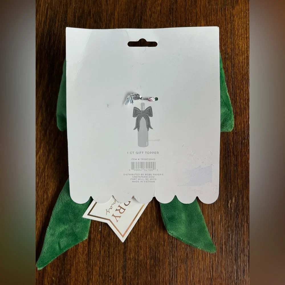 Emerald Green Velvet Bow Gift Topper